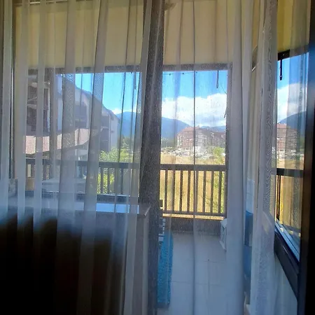 Sunny Terrace, Pirin Views, Art And Books شقة